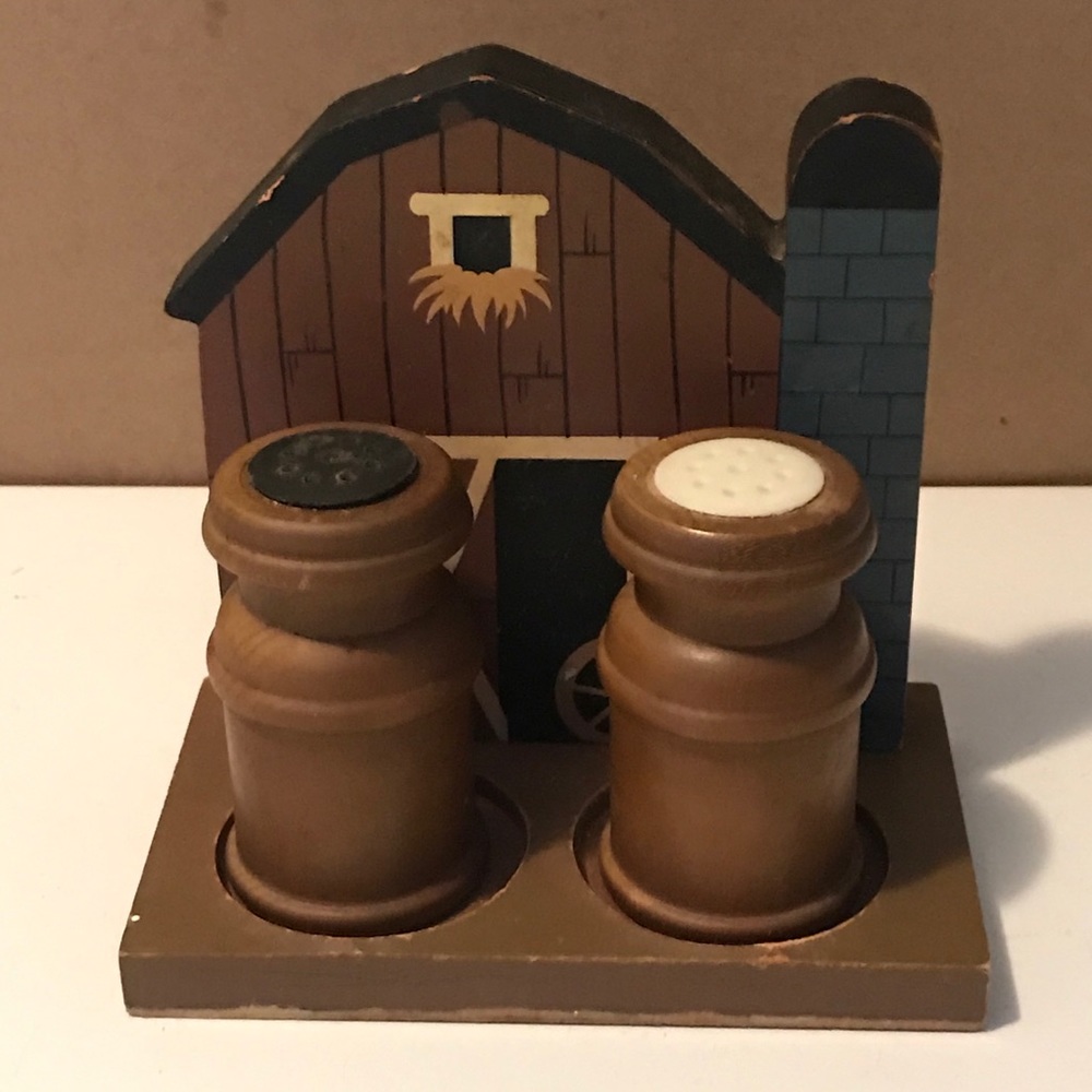 Vintage Wood Barn Salt Pepper Shakers